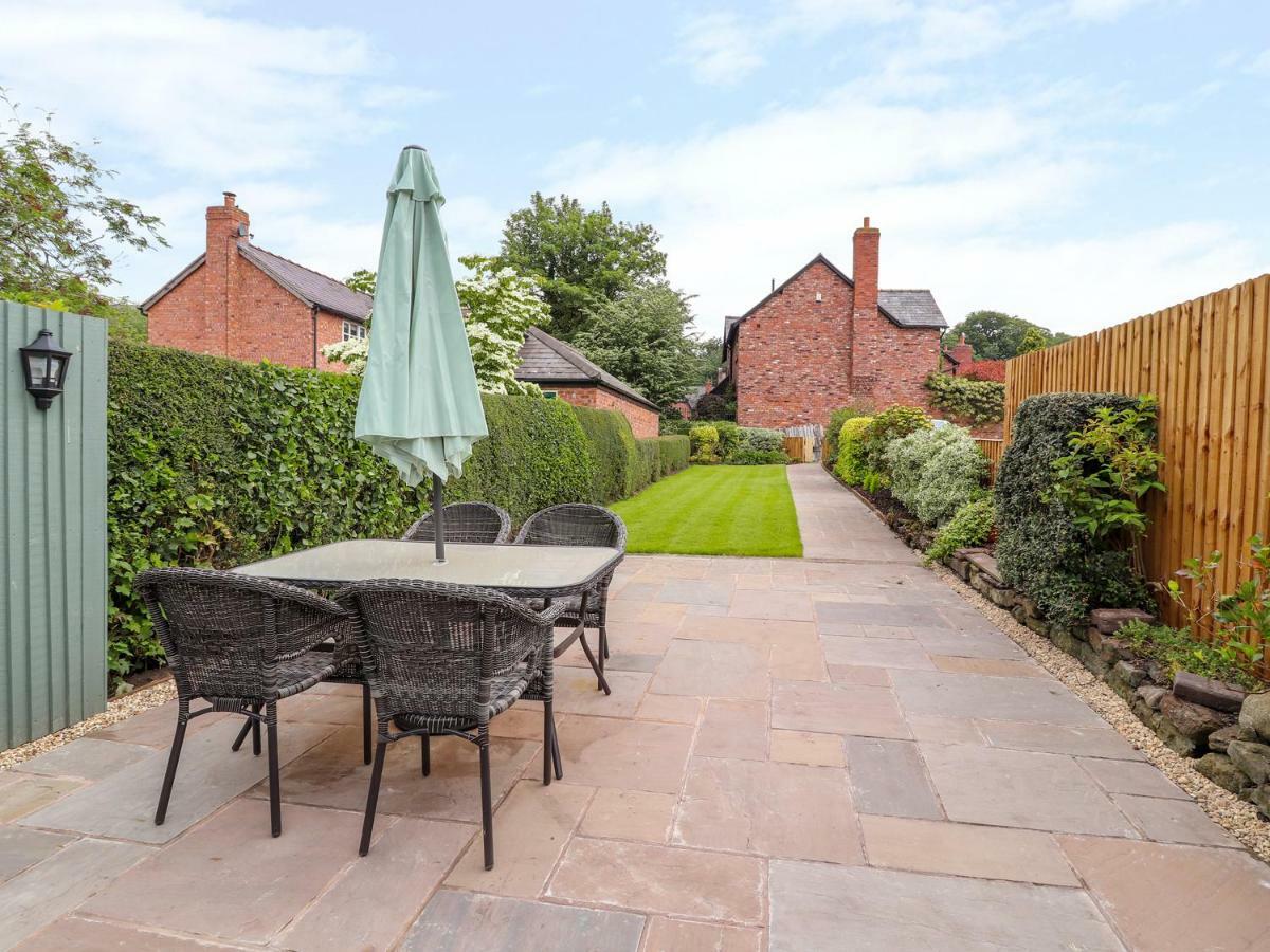 Peckers Retreat Villa Tarporley Exterior foto