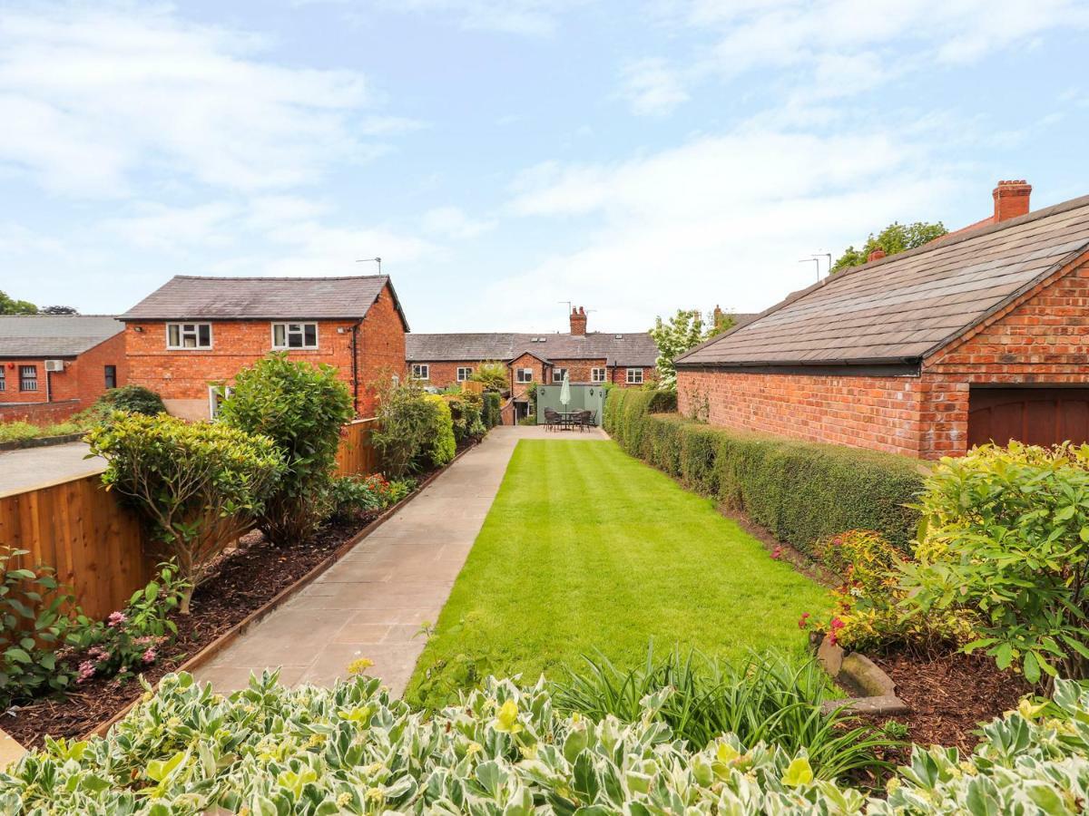 Peckers Retreat Villa Tarporley Exterior foto